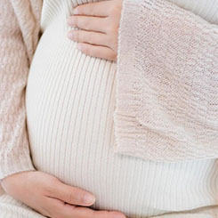 ” 19👌95年，国家科🇮🇷委组织了一场秘🧩子宫畸形怎么要孩子密论证🎻